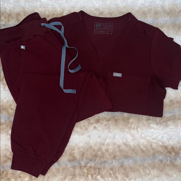 Figs Burgundy Scrub set - Picture 1 of 1